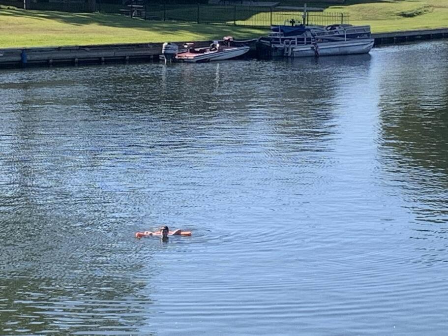 Lakeside Daze! Montgomery Bagian luar foto
